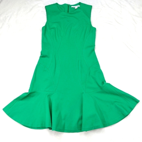 Diane Von Furstenberg Dresses & Skirts - DIANE VON FURSTENBERG WOMEN'S BRIGHT GREEN JAELYN DRESS SLEEVELESS SIZE 6